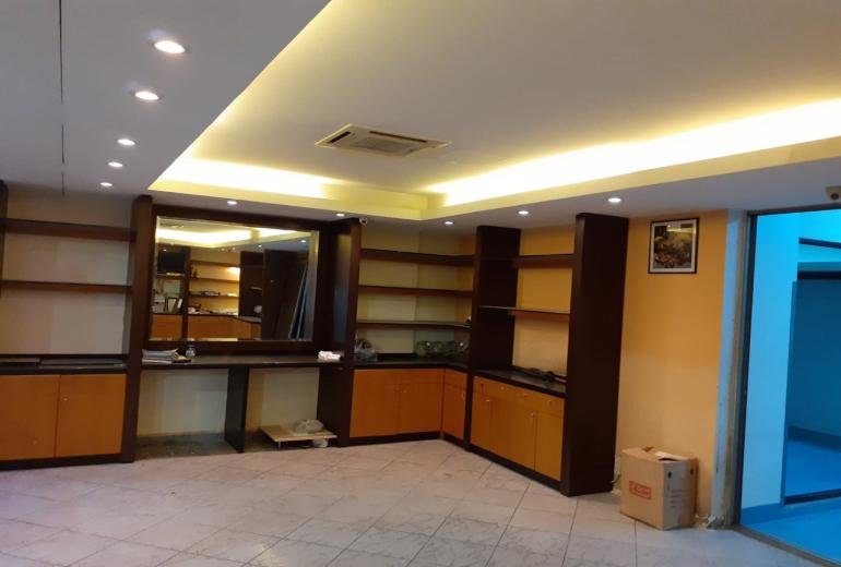 Shop for Sale in Ashrafiyeh –محل للبيع في الأشرفية