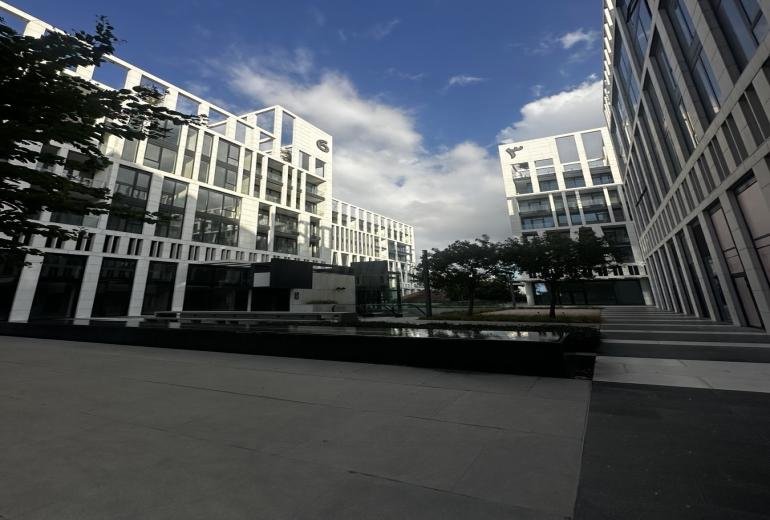 Office for Rent in Waterfront City Dbayeh – Hot Deal  ‎مكتب للإيجار في ووترفورنت سيتي ضبيه – فرصة مميزة