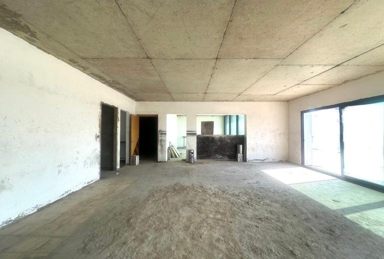 Office for Sale in Naccache  مكتب للبيع في النقاش